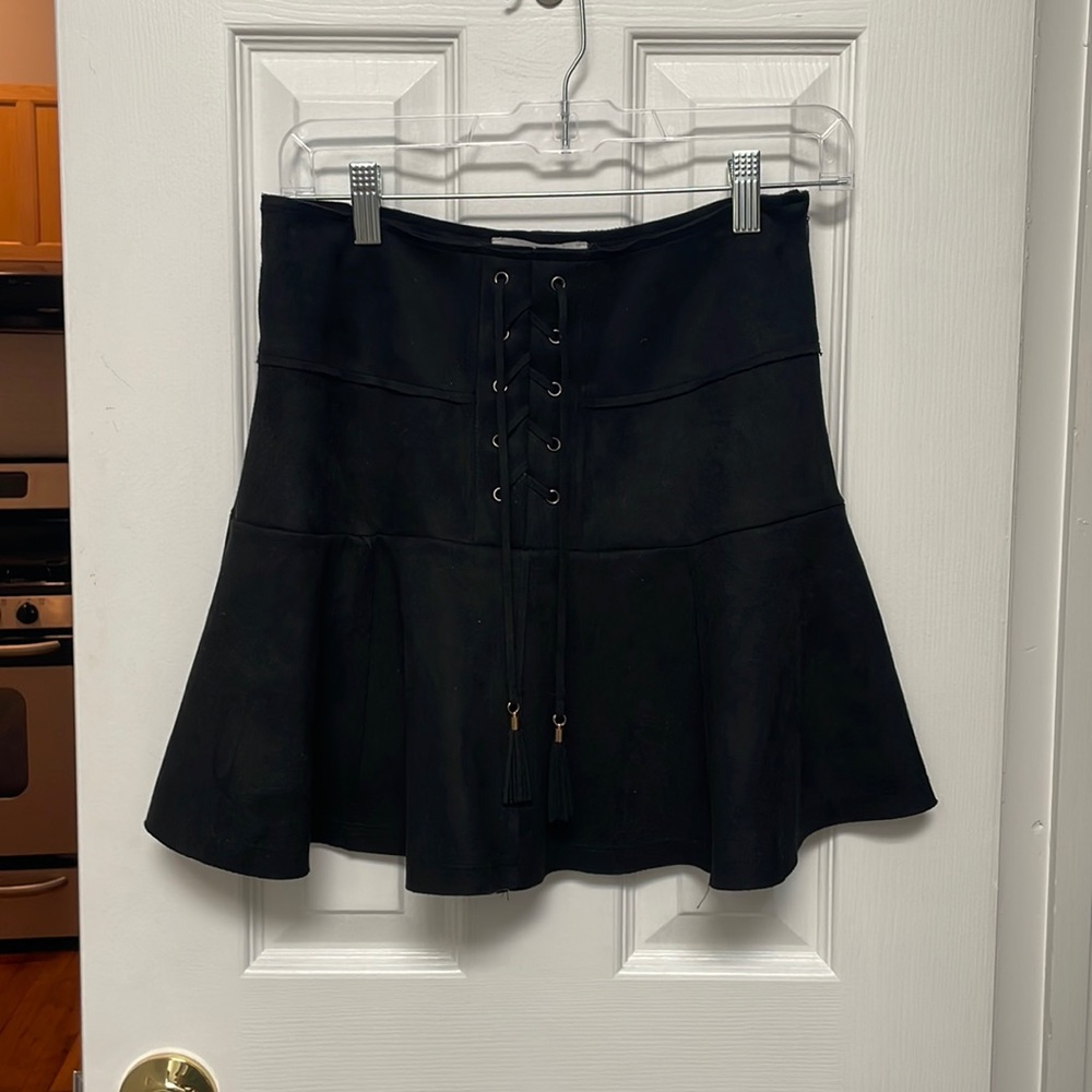 Black mini skirt, suede